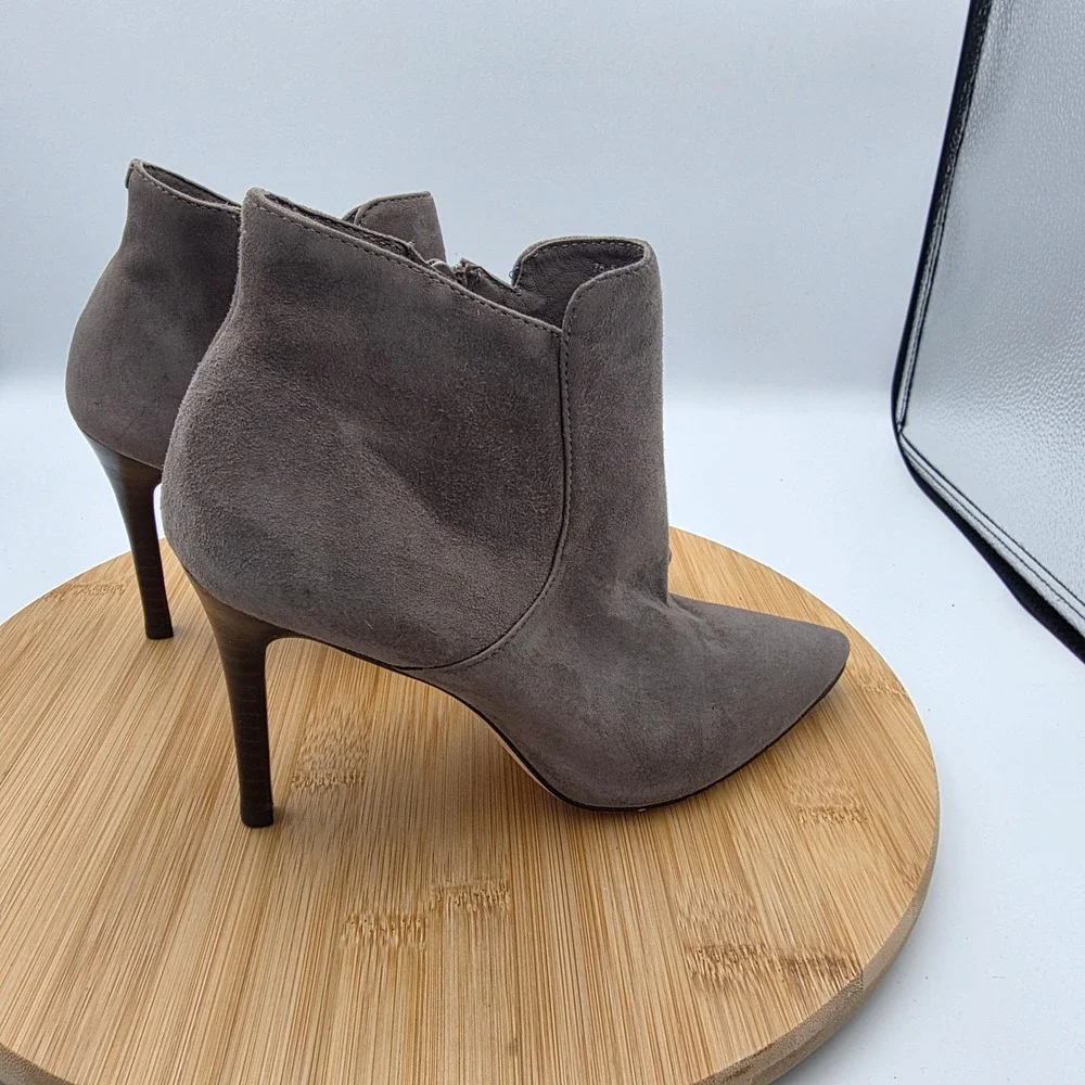 Johnston & Murphy Womens Grey Suede Pointed Toe Stiletto Ankle Booties Size 6M‎